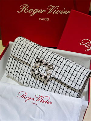 Roger Vivier Efflorescence Clutch In Tweed White/Black