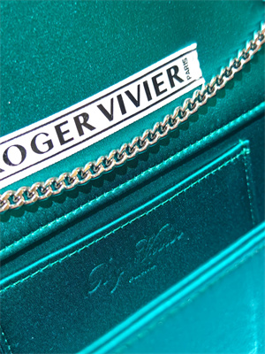 Roger Vivier Viv’ Choc Mini Bag In Satin Green