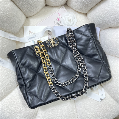Cha.nel 19 Shopping Bag Lambskin Gold Tone Metal Black AS3660