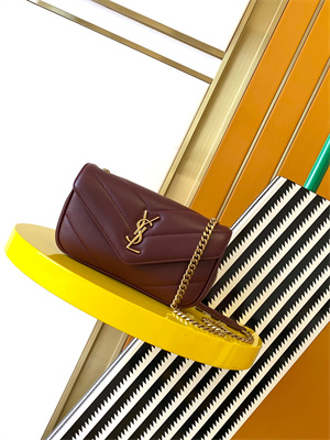 Y.S.L LOULOU Mini in MATELASSÉ lambskin Gold Tone Metal Burgundy