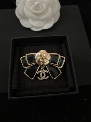Chanel Brooch 37735