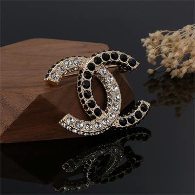 Chanel Brooch 37736