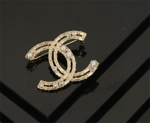 Chanel Brooch 37738