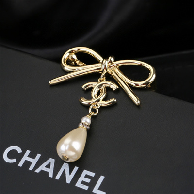 Chanel Brooch 37746