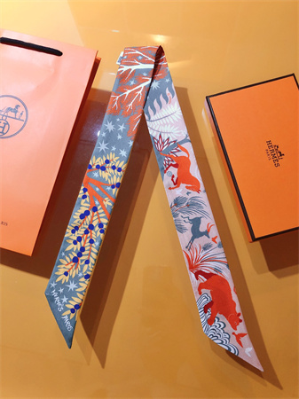 Hermes Twilly 100% Silk 37833