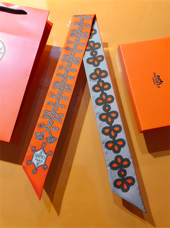 Hermes Twilly 100% Silk 37838