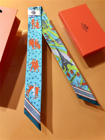 Hermes Twilly 100% Silk 37840