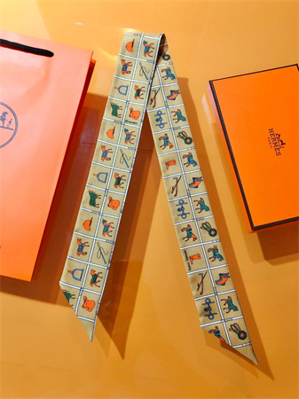 Hermes Twilly 100% Silk 37846