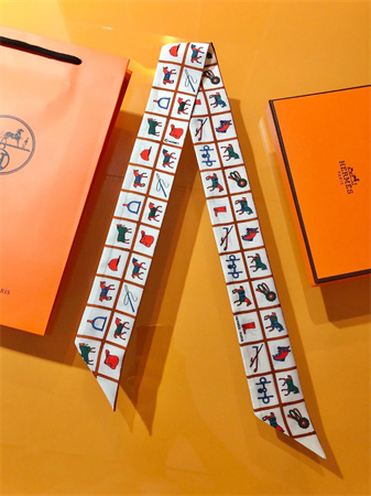 Hermes Twilly 100% Silk 37846