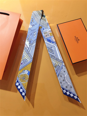 Hermes Twilly 100% Silk 37854