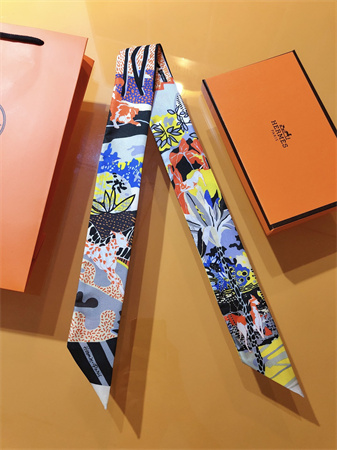 Hermes Twilly 100% Silk 37855