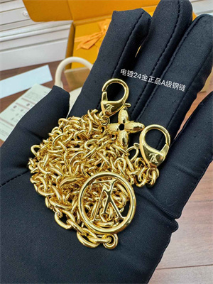 L.V Nano Madeleine Cream Supple grained cowhide leather M12145 TOP