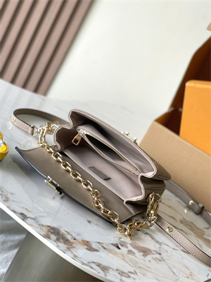 L.V Pochette Metis East West Monogram Empreinte embossed cowhide leather Tourterelle Gray / Cream Beige M23081 TOP