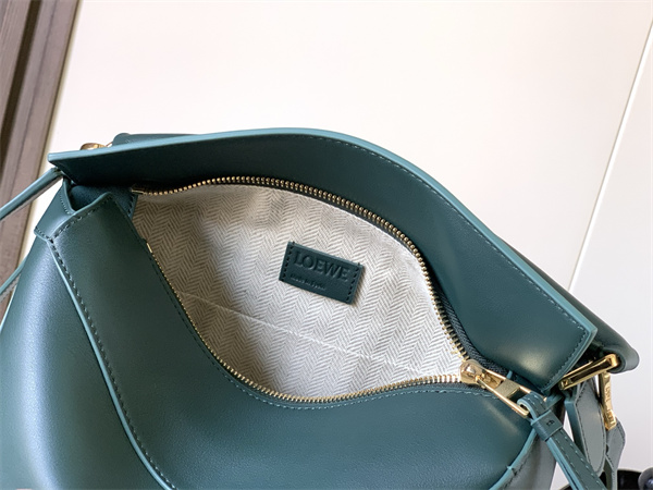 Loewe Small Puzzle Bag In Classic Calfskin