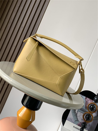 Loewe Small Puzzle Bag In Classic Calfskin