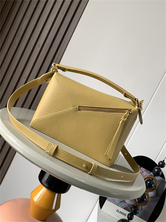 Loewe Small Puzzle Bag In Classic Calfskin