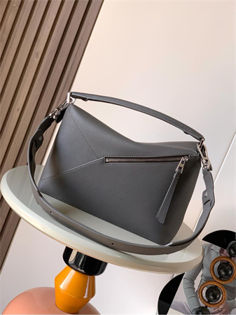 Loewe Puzzle Bag In Soft Grained Calfskin