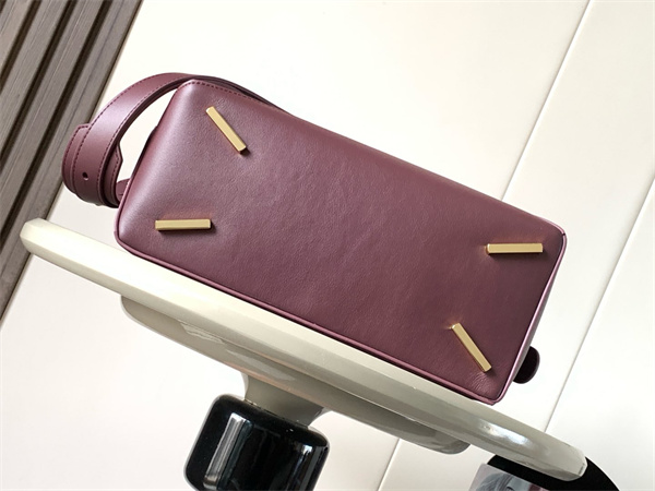 Loewe Puzzle Bag In Classic Calfskin