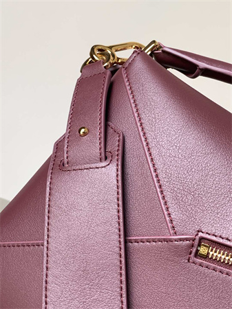 Loewe Puzzle Bag In Classic Calfskin