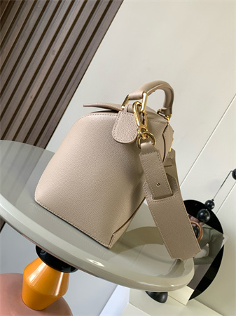 Loewe Puzzle Bag In Soft Grained Calfskin