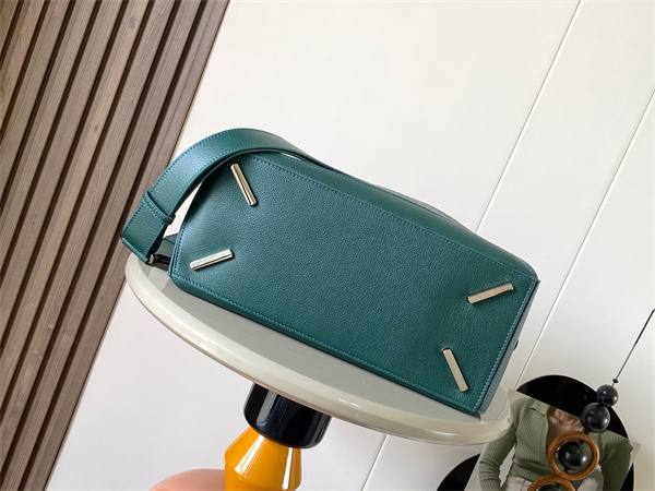 Loewe Large Puzzle Bag In Shinny Grained Calfskin