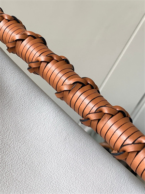 Loewe Small Puzzle Bag In Classic Calfskin