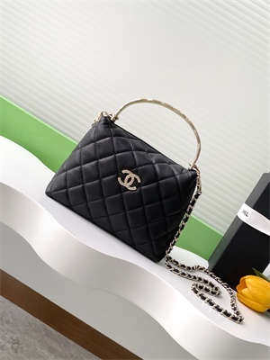 Chanel Coco Crush Top Handle Bag Grained Calfskin Gold Tone Metal Black AP4591