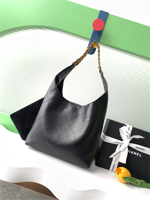 Chanel Large Hobo Bag Lambskin Gold Tone Metal Black AS5425