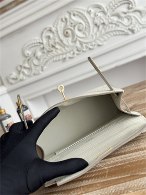 Kelly Pochette Bag Embossed Crocodile Gold Tone Hardware Craie HS