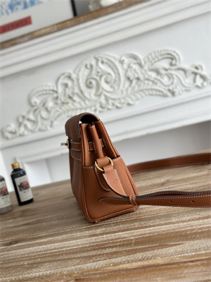 Kelly Messenger Bag Togo Leather Gold Tone Hardware In Gold Color HS