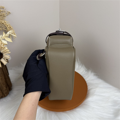 Kelly Jump Backpack Swift Leather Silver Tone Hardware In Etoupe Color HS