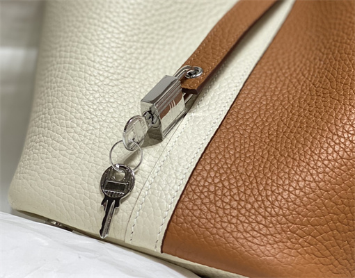 Picotin Lock Bag 18 Togo Leather Silver Tone Metal In Craie/Gold HS