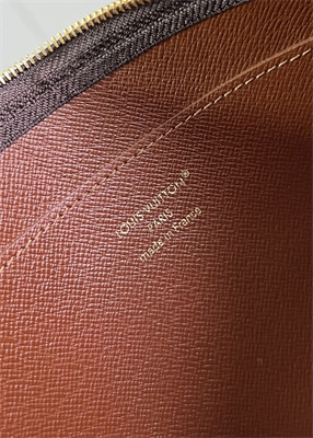 LV Key Pouch M Monogram Canvas M13560