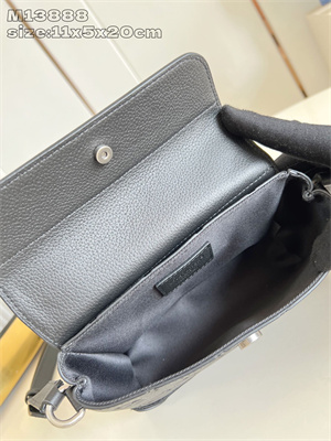 LV Steamer East West Wearable Wallet Taurillon Monogram embossed cowhide leather Black M13888