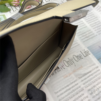 Constance Elan Epsom Leather  Gold/Silver Tone Hardware Trench Color HS(With Mirror)