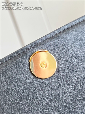 L.V Wallet On Chain LV Bloom Calfskin Leather Black M14564