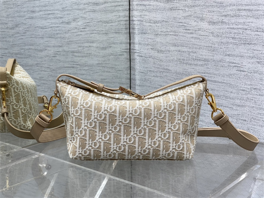 CD Medium DiorTravel Nomad Pouch Nature Color Dior Oblique Jacquard