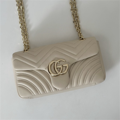 Gu.cci GG Marmont medium shoulder bag matelassé chevron lambskin leather Light gold-toned hardware White 837267