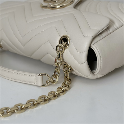 Gu.cci GG Marmont medium shoulder bag matelassé chevron lambskin leather Light gold-toned hardware White 837267