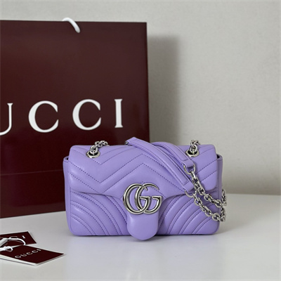 Gu.cci GG Marmont Small shoulder bag matelassé chevron lambskin leather Silver toned hardware Lilac 837280