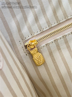 L.V ONTHEGO PM Monogram Empreinte Leather Eden M14403