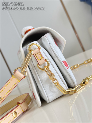 L.V X TM Pochette Métis East West Monogram Cherry Coated Canvas M14231