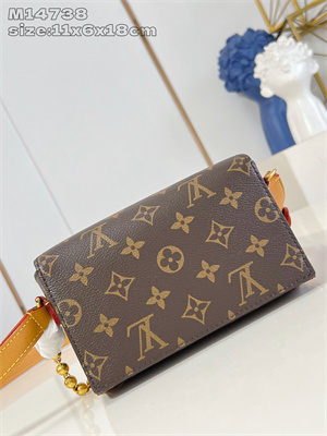 L.V Steamer Wearable Wallet Monogram Canvas M14738