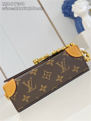 L.V Steamer Wearable Wallet Monogram Canvas M14738