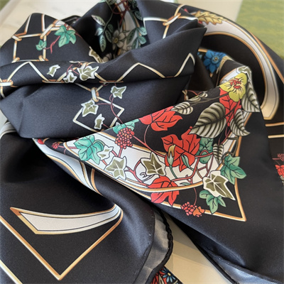 Gucci Square Silk Scarf 38558