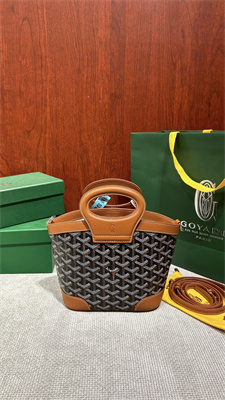 Goyard Beluga Mini Bag Goyardine Canvas & Chevroches Calfskin Black &Tan