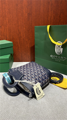Goyard Beluga Mini Bag Goyardine Canvas & Chevroches Calfskin Navy Blue