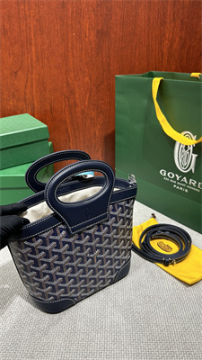 Goyard Beluga Mini Bag Goyardine Canvas & Chevroches Calfskin Navy Blue