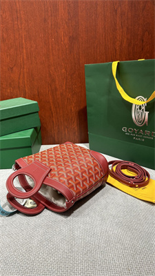 Goyard Beluga Mini Bag Goyardine Canvas & Chevroches Calfskin Red