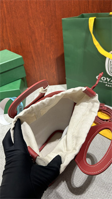 Goyard Beluga Mini Bag Goyardine Canvas & Chevroches Calfskin Red